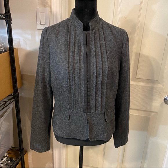 Apt. 9 Jackets & Blazers - Wool Clasp button Cropped Jacket Gray wool blend Textured Women’s jacket Medium